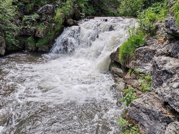 Яхинский водопад в геопарке
